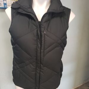 Columbia down filled full zip vest womens size S Black pockets 2 inside